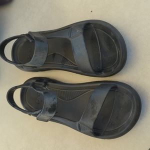 Women's size 10 Teva river sandal